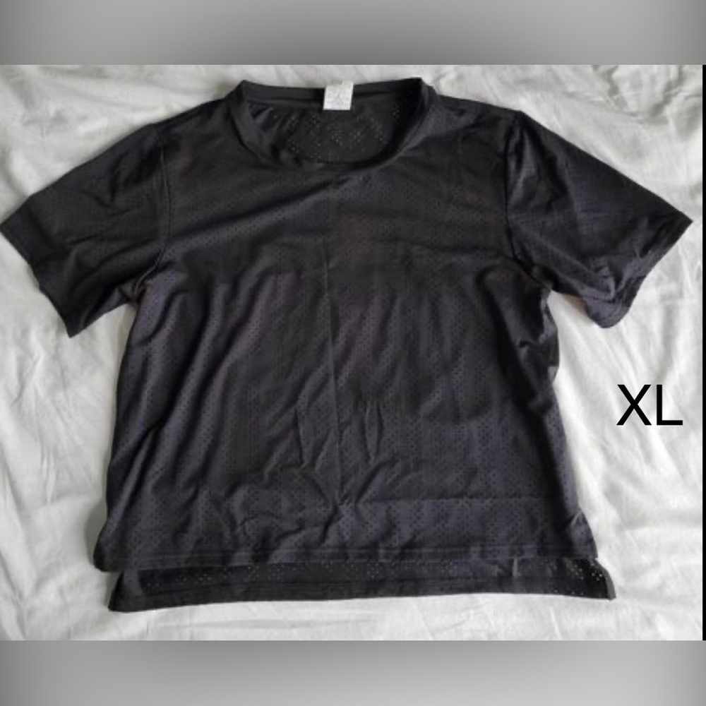 Zyia Black Vertical Chill T
